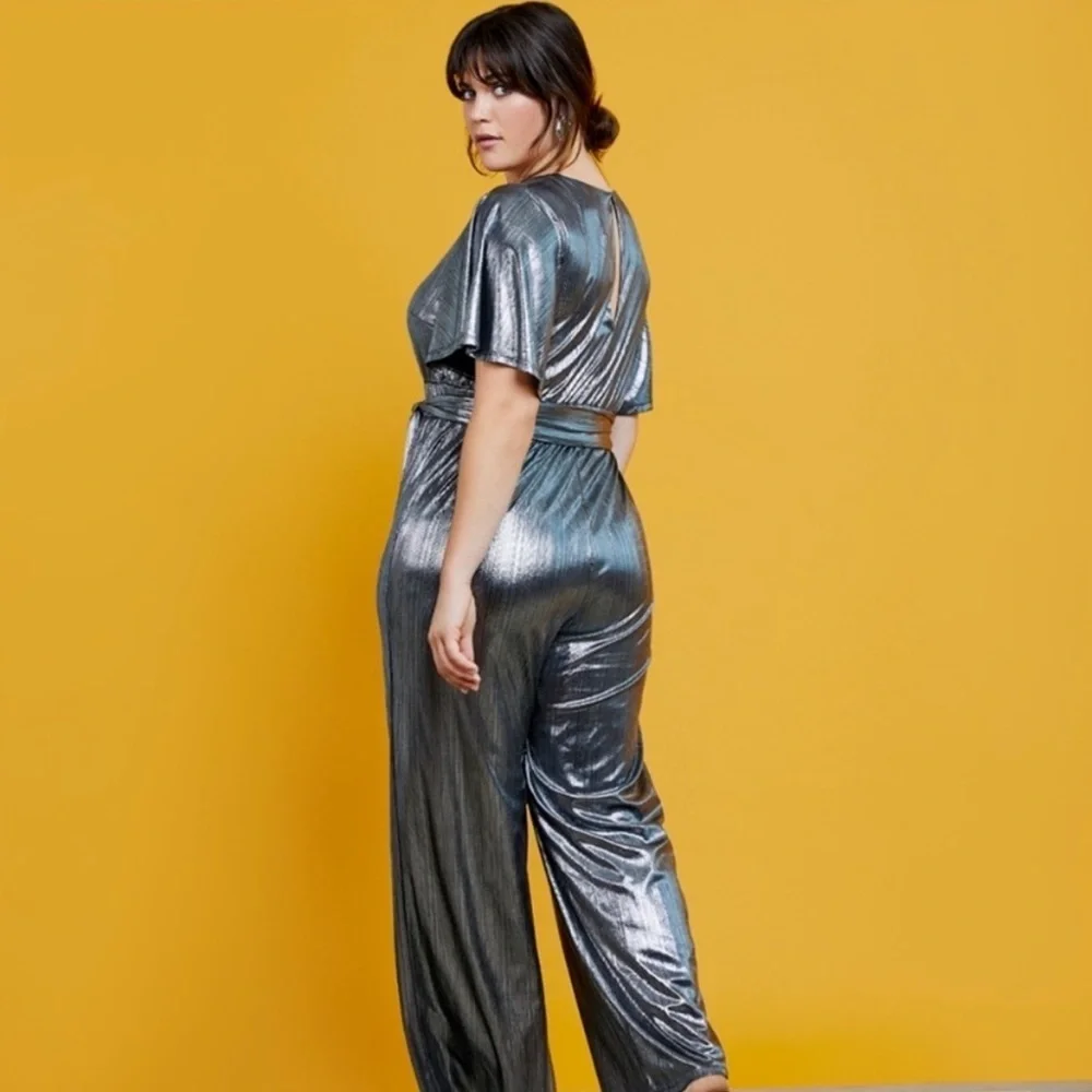 Refinery29 x ELOQUII disco hipster Party Silver Metallic V-Neck Jumpsuit R29 14 - Picture 2 of 16